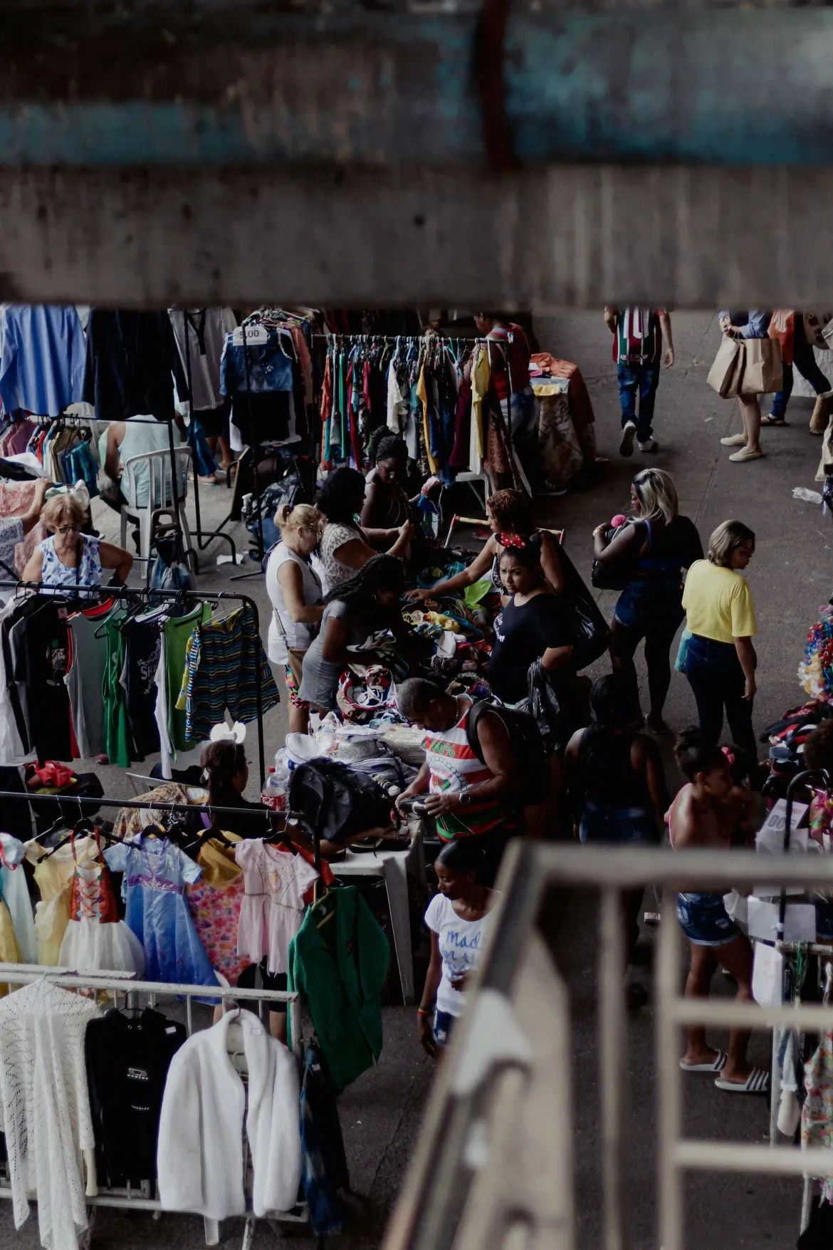 used clothes market